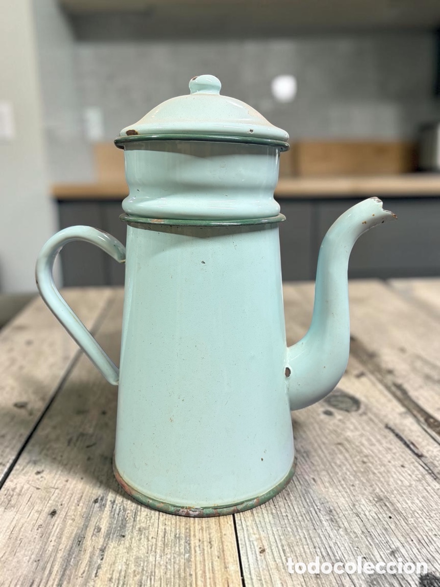 Antig&uuml;edades: Antigua cafetera esmaltada color aguamarina