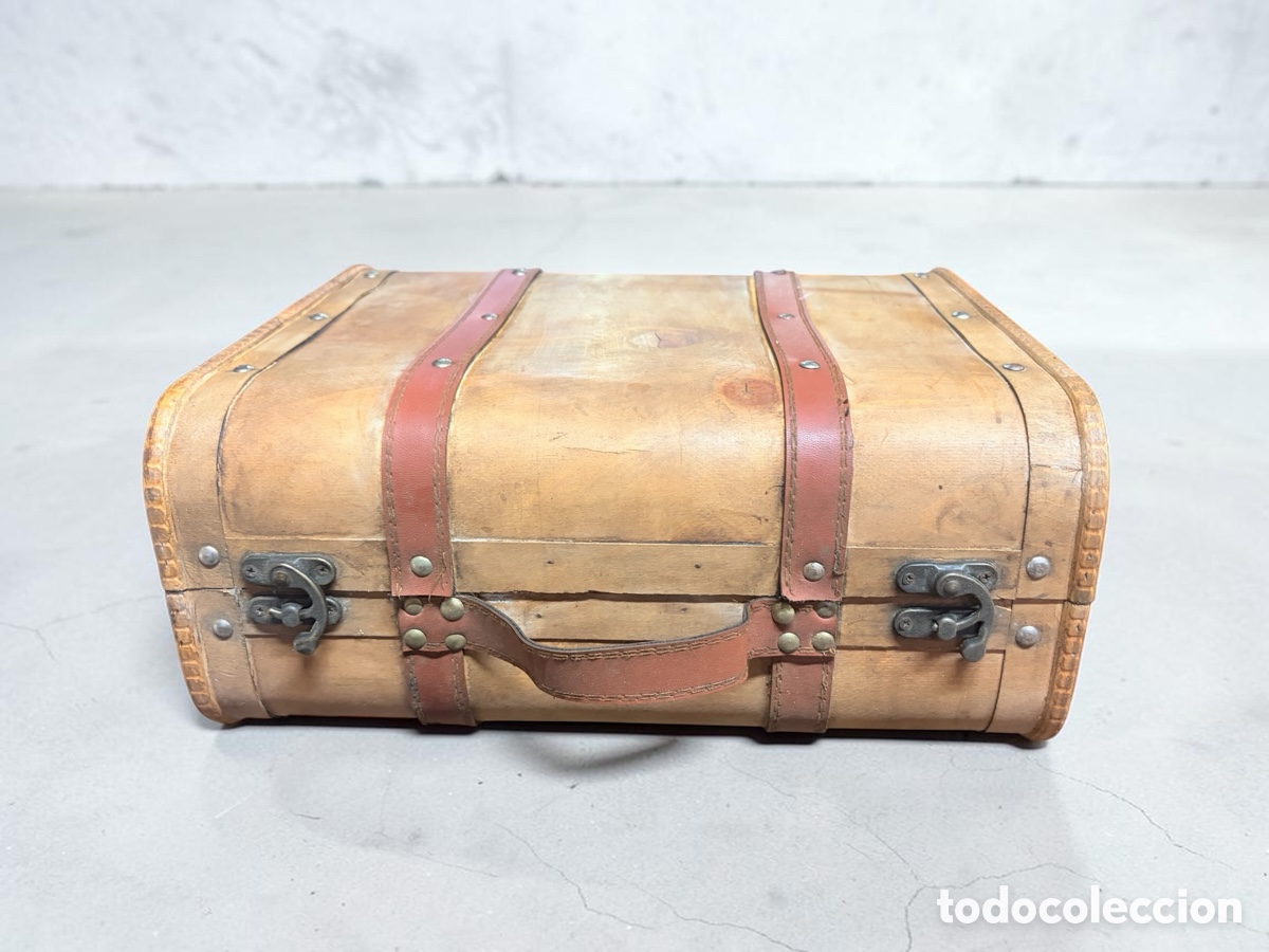 Antig&uuml;edades: Maleta de madera antigua - Foto 2