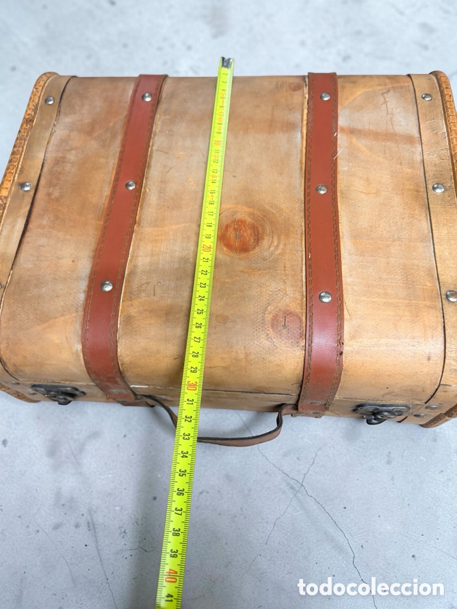 Antig&uuml;edades: Maleta de madera antigua - Foto 8