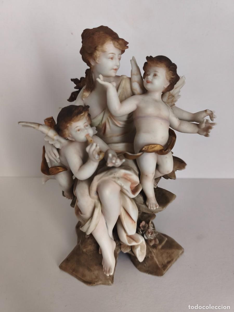 Antig&uuml;edades: FIGURA EN BISCUIT CIRCA 1900 VOLKSTEDT-RUDOLSTADT NINFA CON QUERUBINES