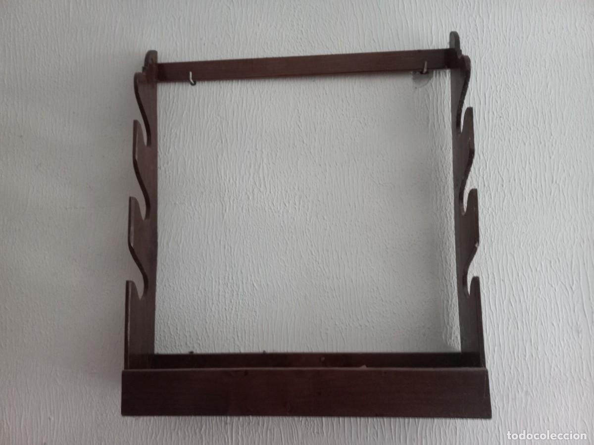 Antig&uuml;edades: antiguo armero escopetero de madera - Foto 2