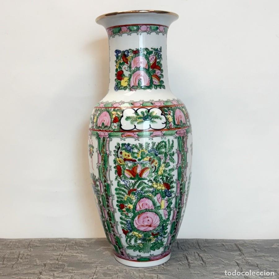 Antig&uuml;edades: Jarr&oacute;n de Porcelana Estilo Macao - Foto 1