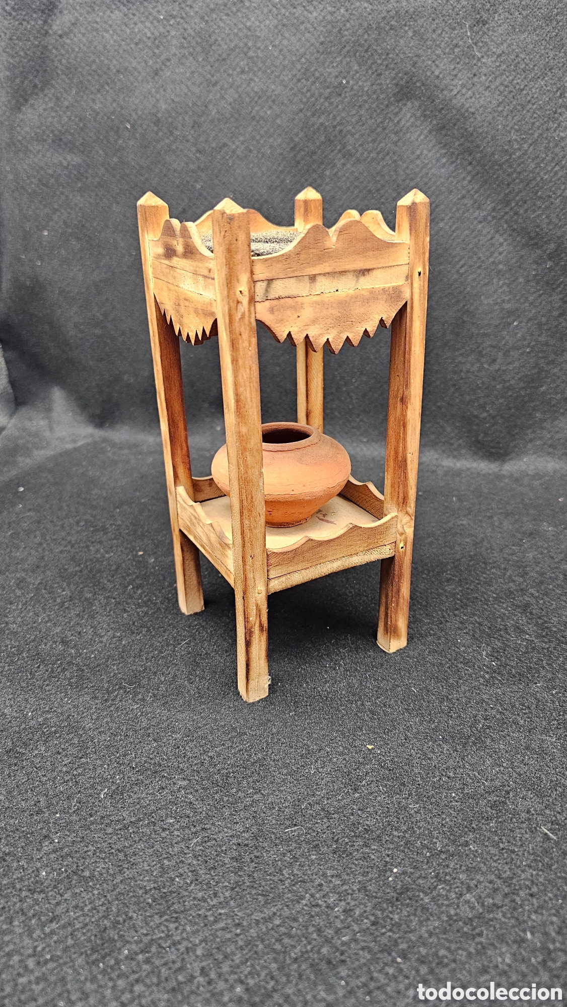 Antig&uuml;edades: Peque&ntilde;a destiladera de agua canaria de decoraci&oacute;n