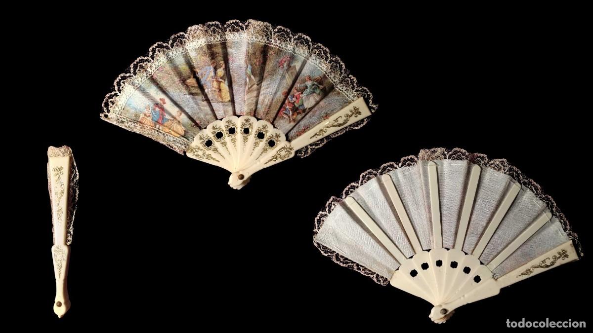 Antiquit&auml;ten: ABANICO ANTIGUO ESCENA GALANTE ROCOC&Oacute; - VARILLAS CELULOIDE CALADO DORADO - PA&Iacute;S ORGANZA CON ENCAJE -