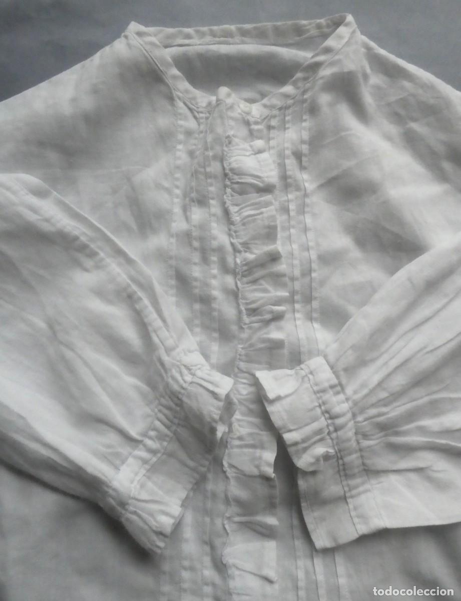 Antig&uuml;edades: ANTIGUA CAMISA CON TABLILLAS PPIO.S.XX