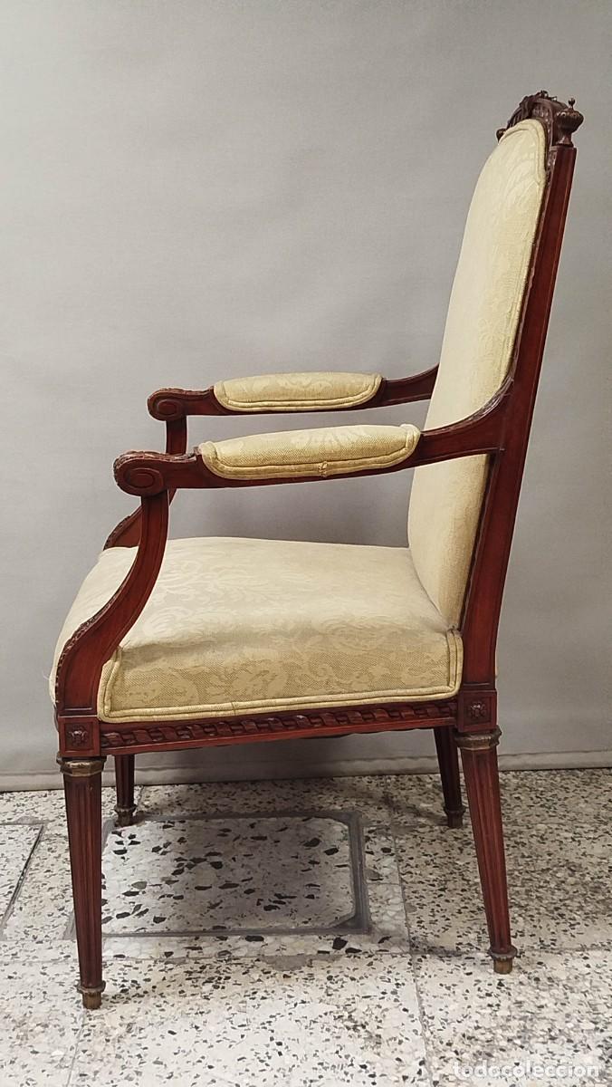 Antig&uuml;edades: SILL&Oacute;N ESTILO LUIS XVI DE MADERA DE NOGAL - Foto 6