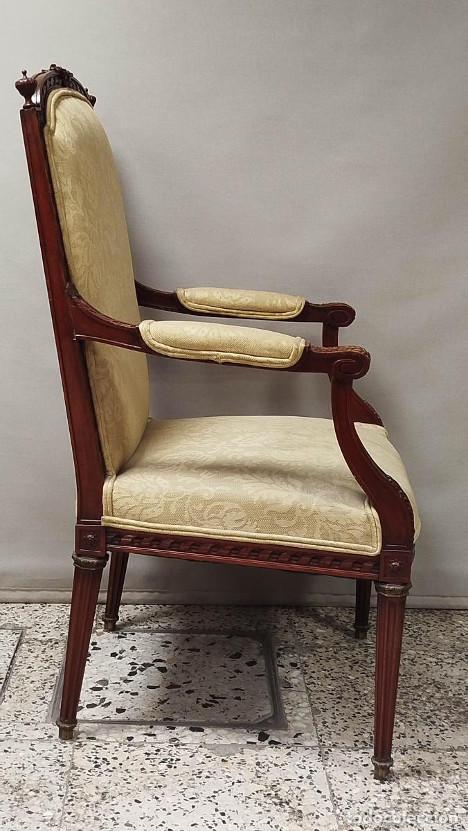 Antig&uuml;edades: SILL&Oacute;N ESTILO LUIS XVI DE MADERA DE NOGAL - Foto 8