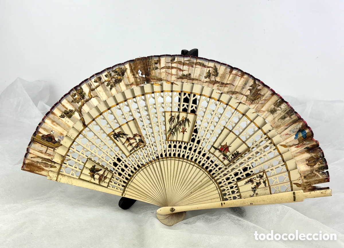 Antig&uuml;edades: ABANICO ORIENTAL - MADERA PINTADA Y LACADA