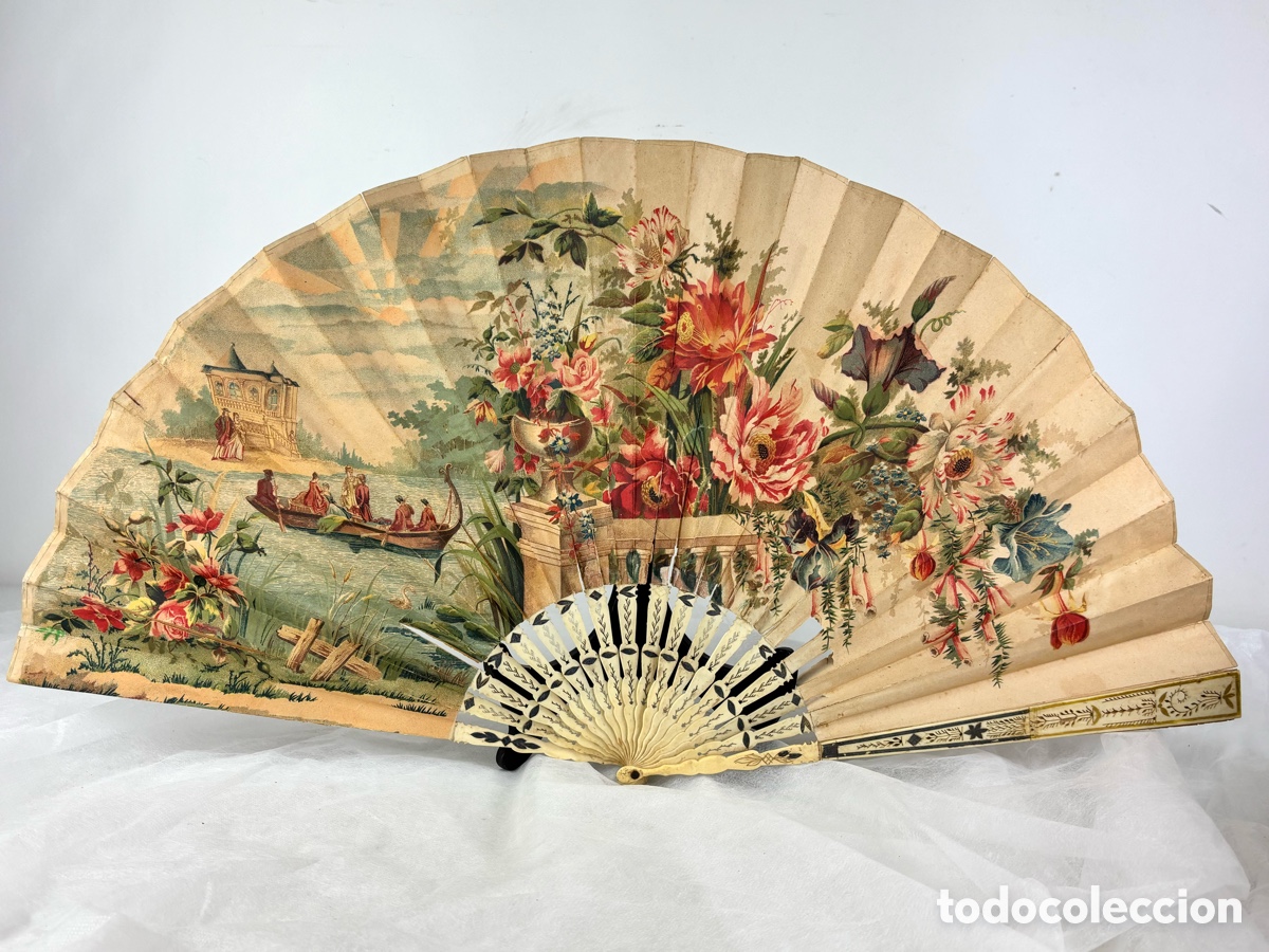 Antig&uuml;edades: ABANICO ESCENA ROMANTICA - VARILLAJE HUESO BA&Ntilde;ADO EN PLATA