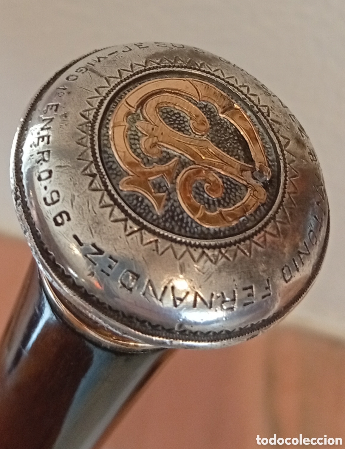 Antig&uuml;edades: Muy antiguo precioso Baston con empu&ntilde;adura de plata y oro madera ex&oacute;tica palosanto