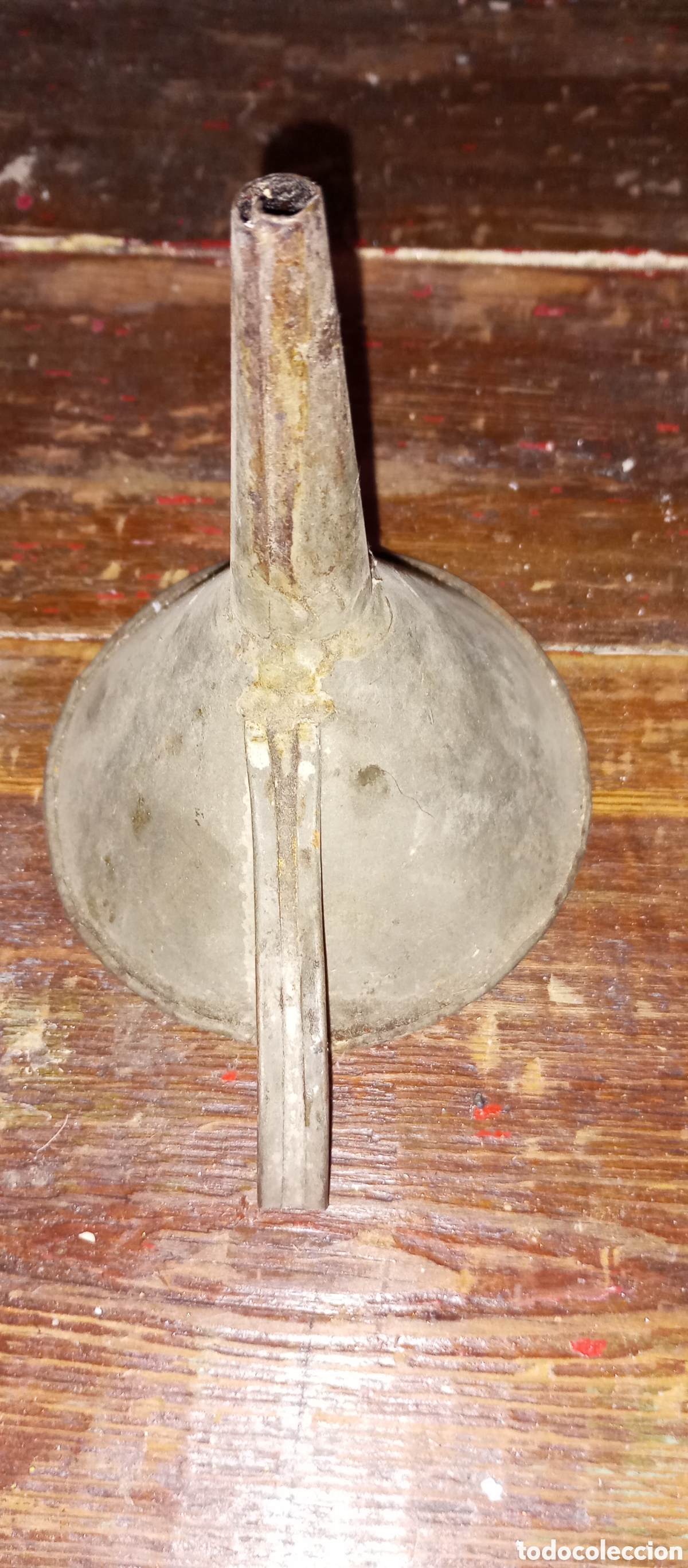 Antig&uuml;edades: Antiguo embudo de aluminio - Foto 1