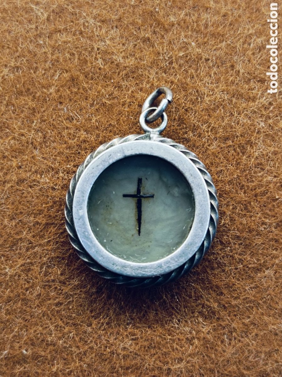 Antig&uuml;edades: ANTIGUO RELICARIO REALIZADO EN PLATA Y CRISTAL . 22 mm