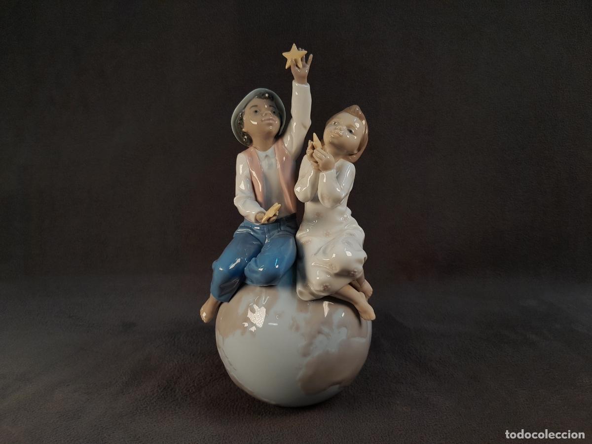 Antig&uuml;edades: FIGURADE PORCELANA ESMALTADA. UN MUNDO DE AMOR DE LLADR&Oacute;.UNICEF.JOAN CODERCH. A&Ntilde;O 1996.