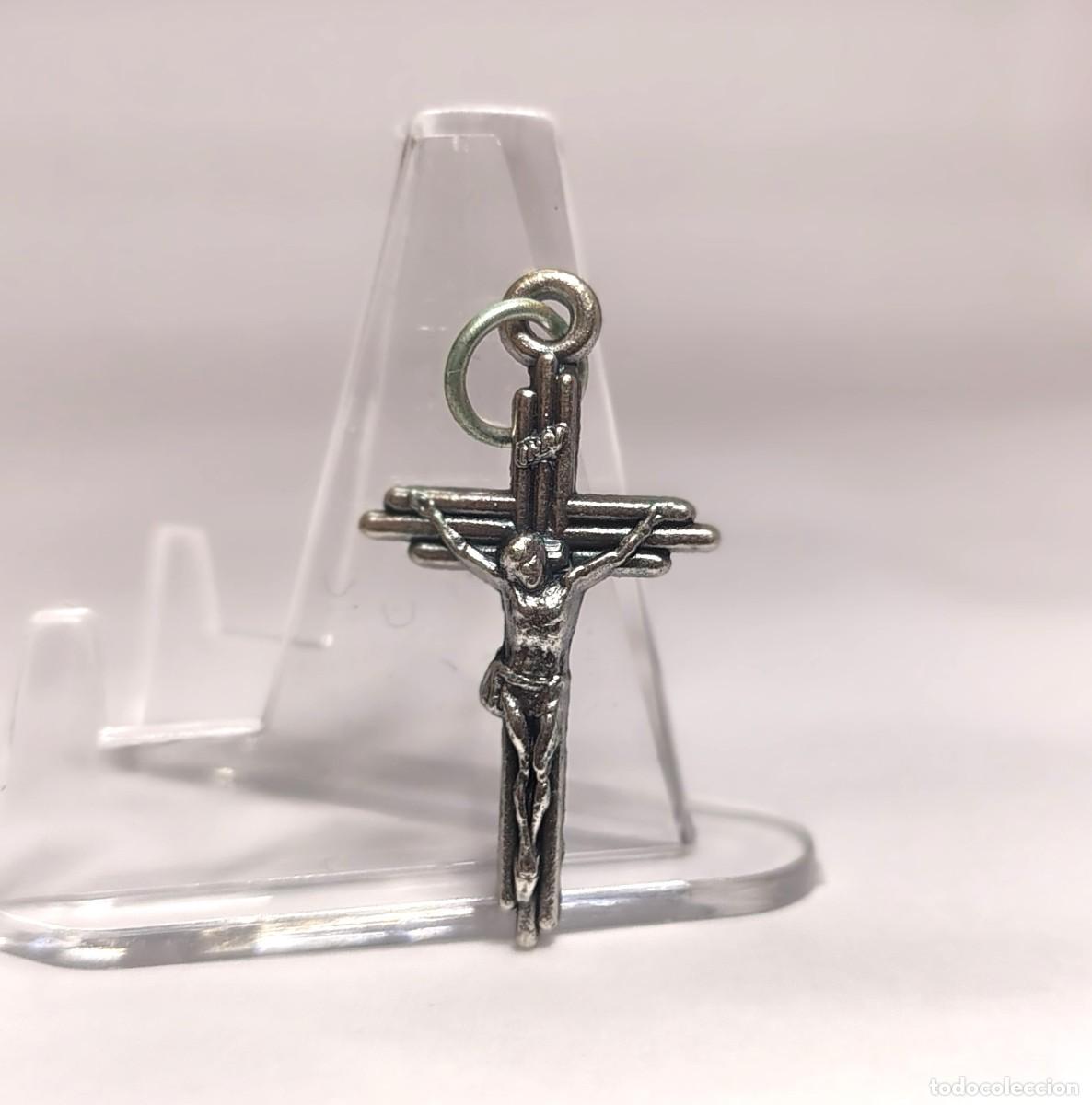 Antig&uuml;edades: Medalla religiosa / Colgante: CRUCIFIJO. M379
