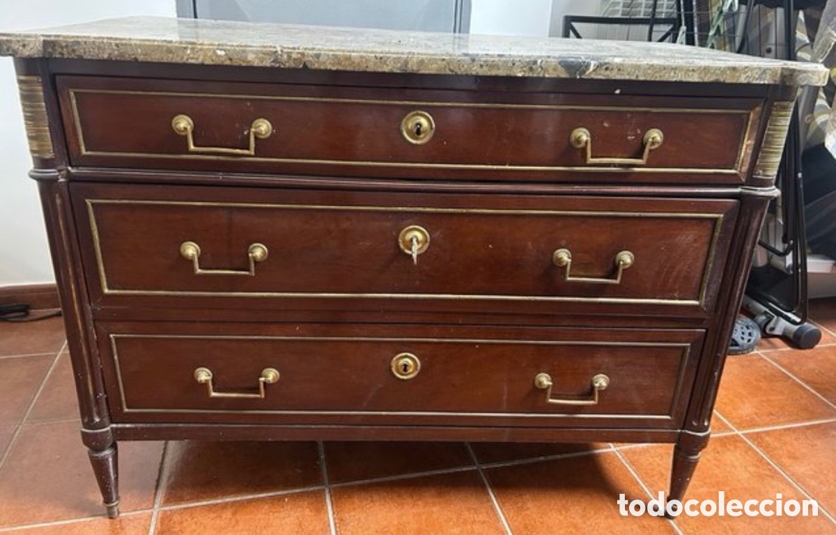 Antig&uuml;edades: ANTIGUA COMODA FRANCESA LUIS XVI.