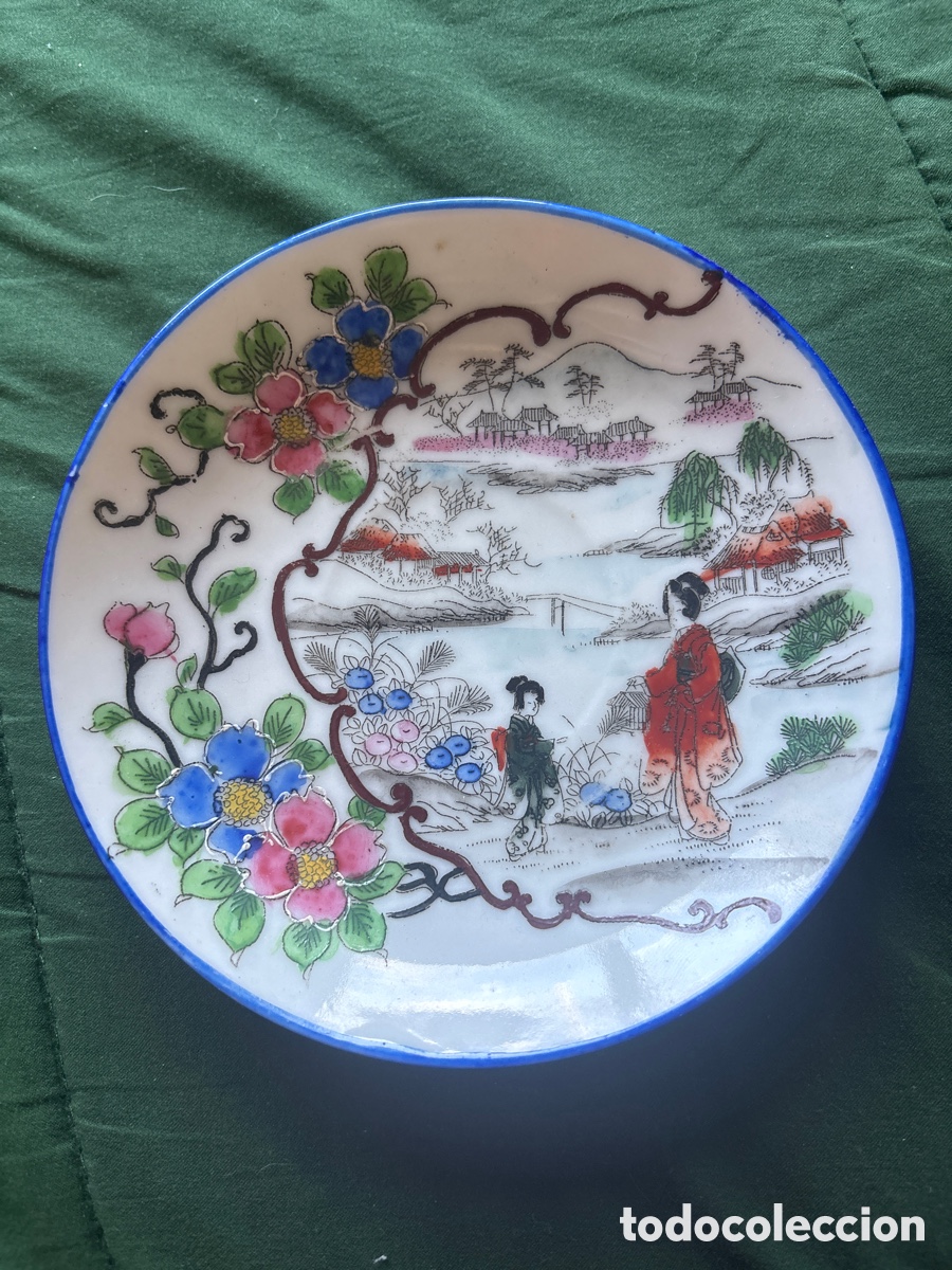 Antiques: Antiguo plato japon&eacute;s de porcelana (A15)