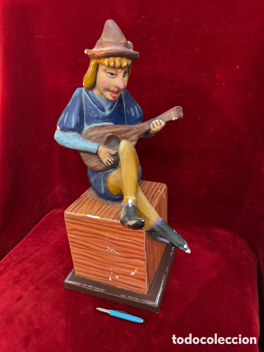 Antig&uuml;edades: Antigua y gran figura de carton piedra!