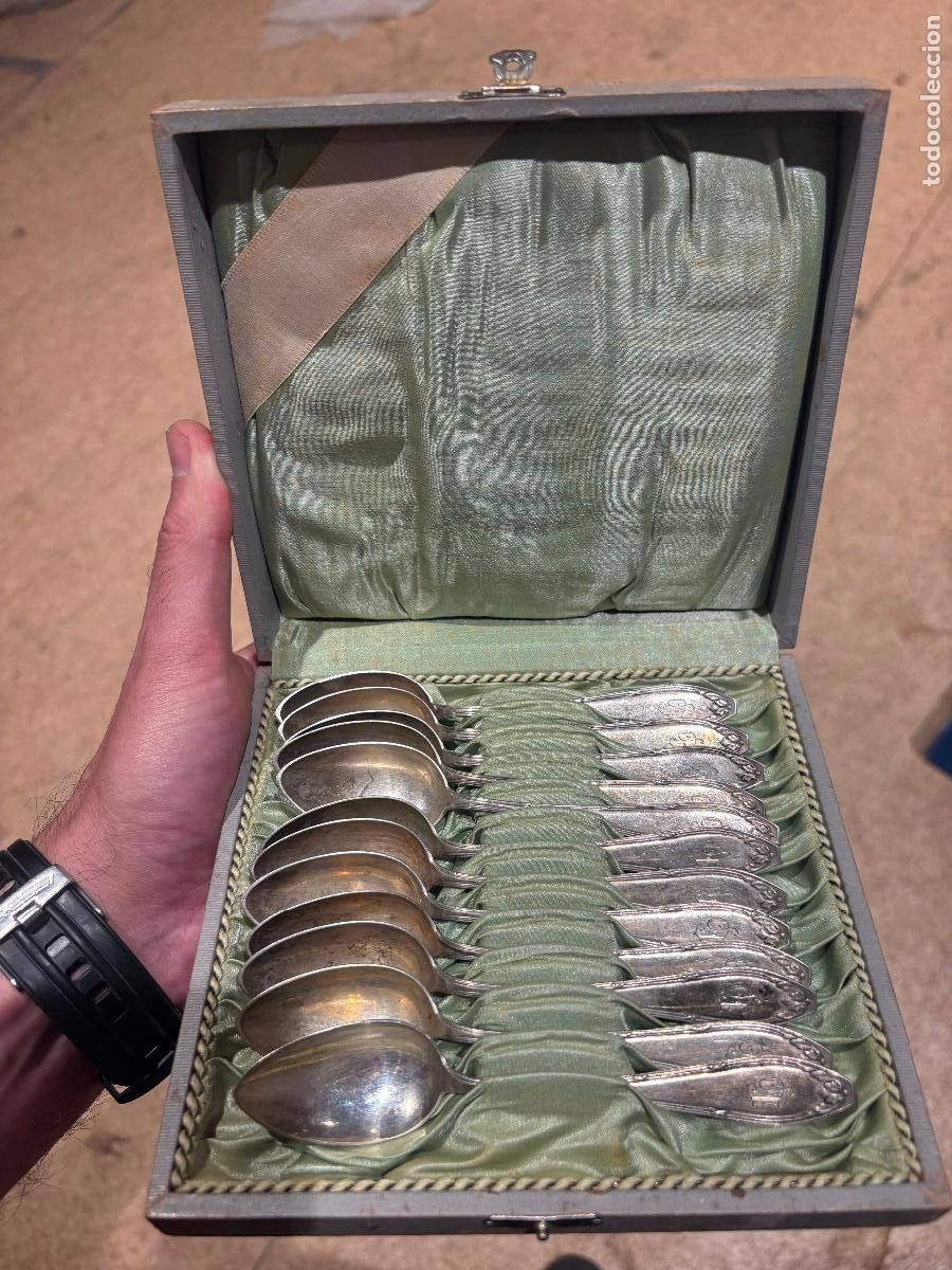 Antig&uuml;edades: Estuche con cochiarillas alemanas 173 g de los cuales 138 g son plata fina drechsler