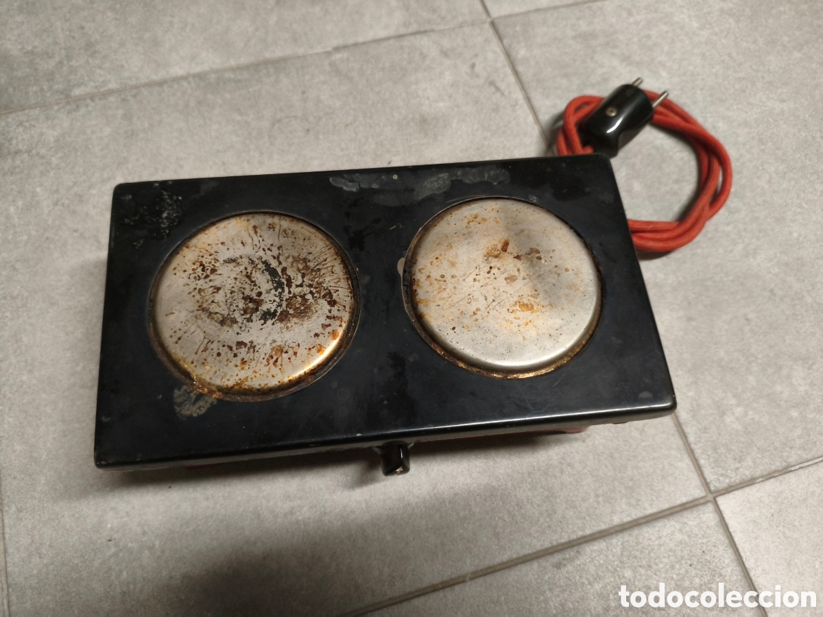 Antig&uuml;edades: Cocina met&aacute;lica el&eacute;ctrica