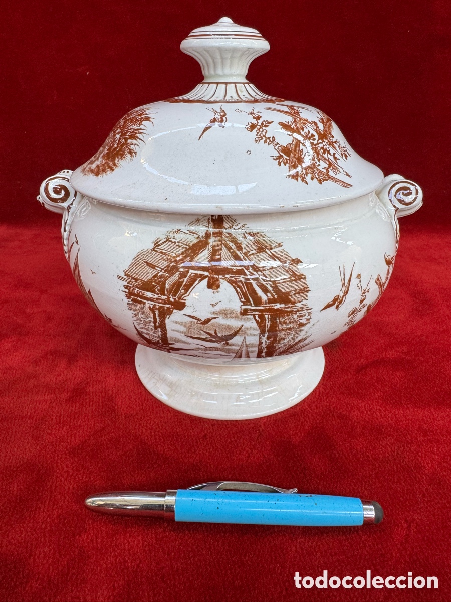 Antig&uuml;edades: Antigua sopera de porcelana. Pickman!