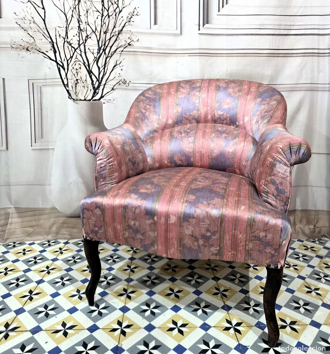 Antig&uuml;edades: Butaca Silla Descalzadora antigua estilo Art Dec&oacute;. Sill&oacute;n antiguo Modernista