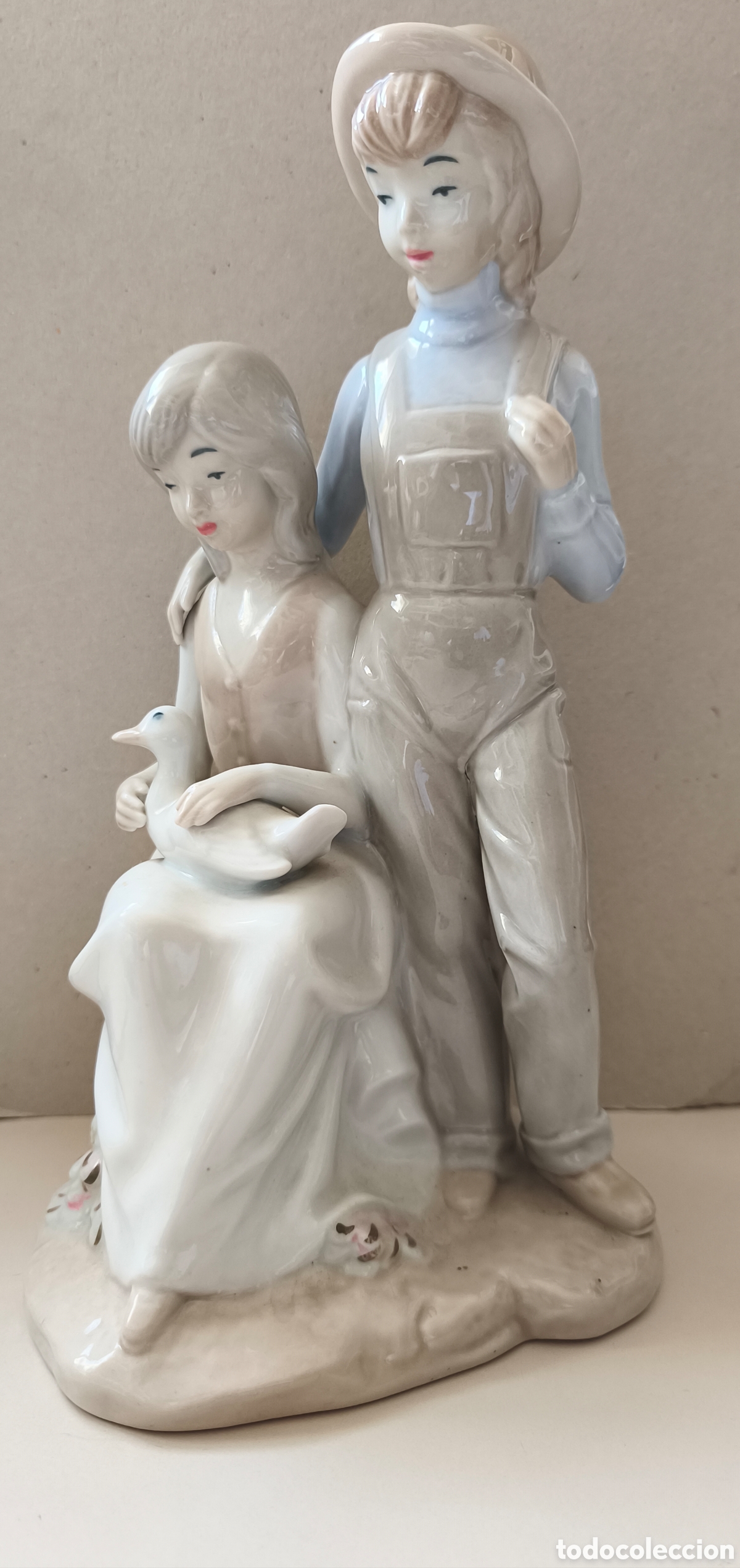 Antiguidades: FIGURA DE PORCELANA. DE LA FIRMA SANBO. Made in Spain