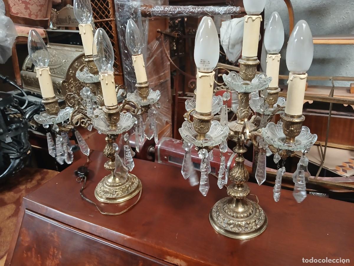 Antig&uuml;edades: 2 Dos Candelabros bronce Luis xv.