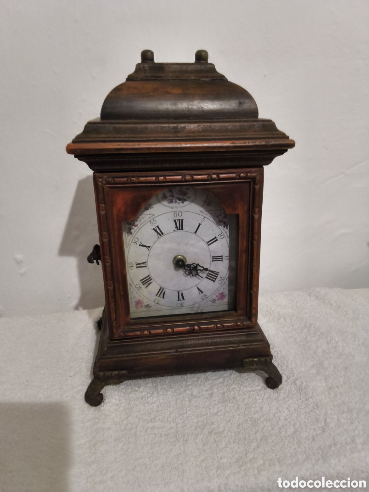 Antig&uuml;edades: Reloj con guarda llaves siglo XIX