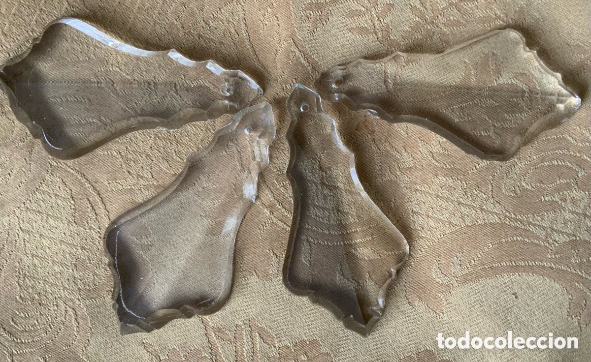 Antig&uuml;edades: 4 LAGRIMAS DE CRISTAL 9 CM X 5 CM