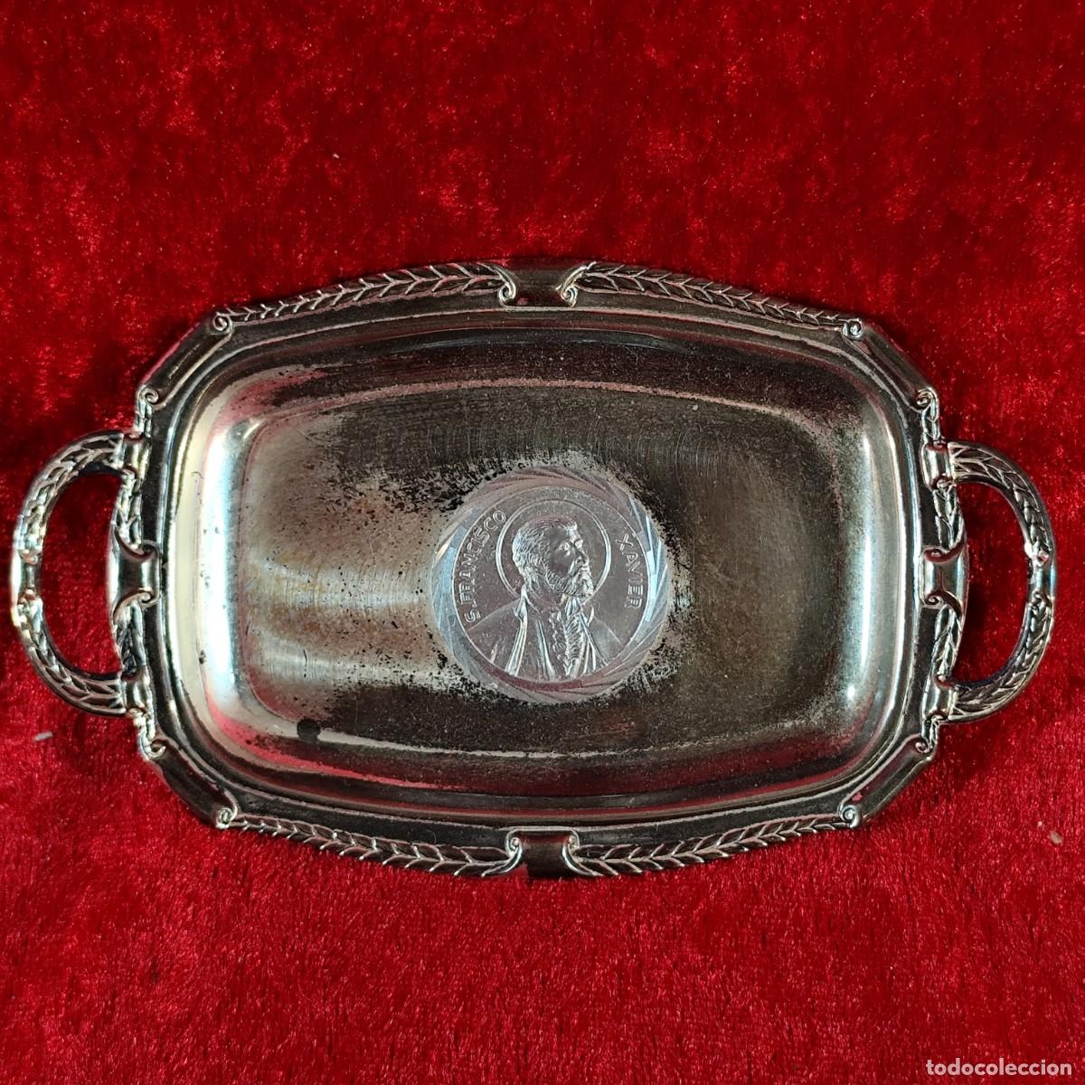 Antig&uuml;edades: PRECIOSA BANDEJA EN PLATA DE LEY ??? - SAN FRANCISCO XAVIER - RELIGIOSA - 28 GRAMOS