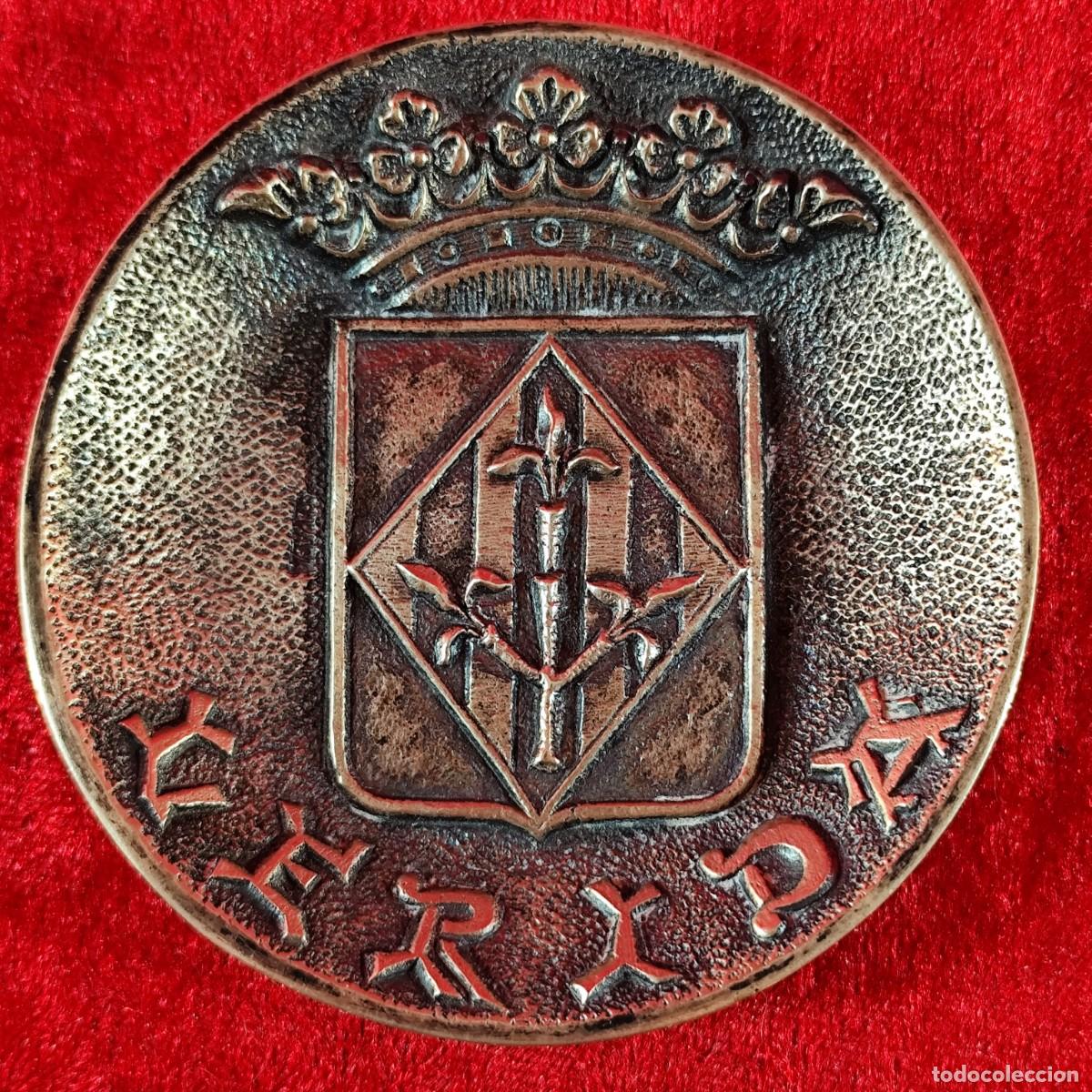 Antig&uuml;edades: PRECIOSO CENICERO CON BA&Ntilde;O DE PLATA - L&Eacute;RIDA - ESCUDO DE LA CIUDAD DE LLEIDA - 186 GRAMOS