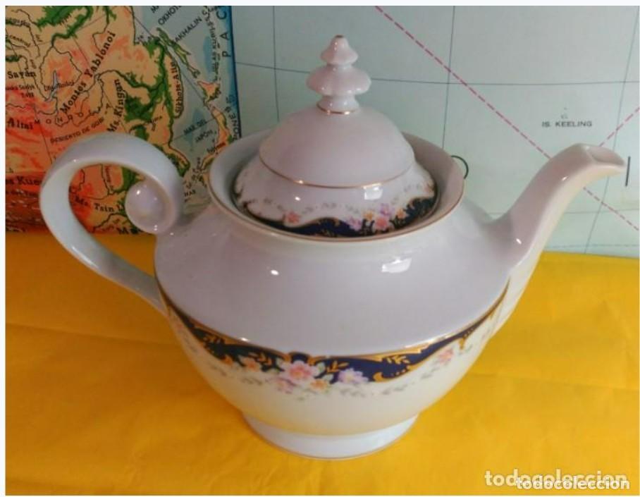 Antig&uuml;edades: TETERA CAPEANS DE PORCELANA