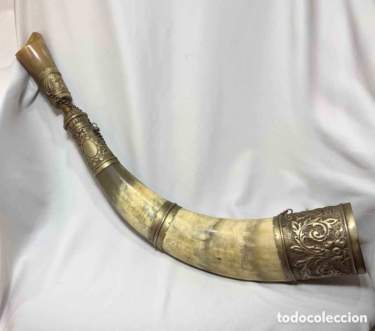 Antiguidades: Antiguo cuerno de caza para beber