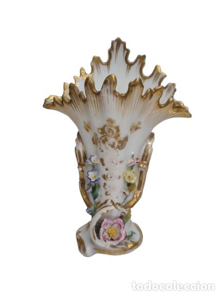 Antig&uuml;edades: Antiguo Jarr&oacute;n Isabelino - Porcelana Dorada - Altura 18 cm - S.XIX