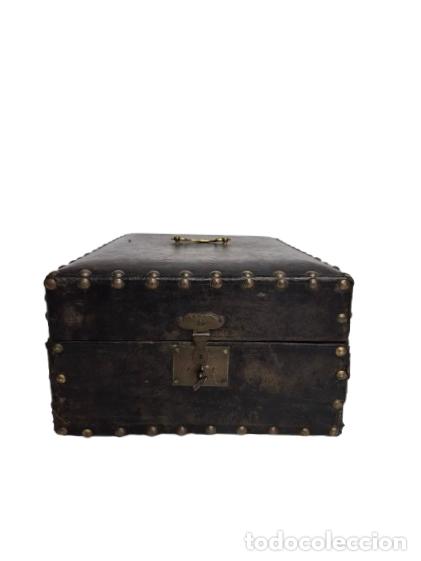 Antig&uuml;edades: Antigua Caja para Documentos, Arqueta - Madera y Cuero - Cerradura con Llave - S.XVIII