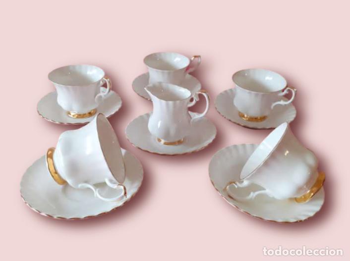 Antig&uuml;edades: Lote de 5 tazas y platillos m&aacute;s lechera Royal Albert Val d Or