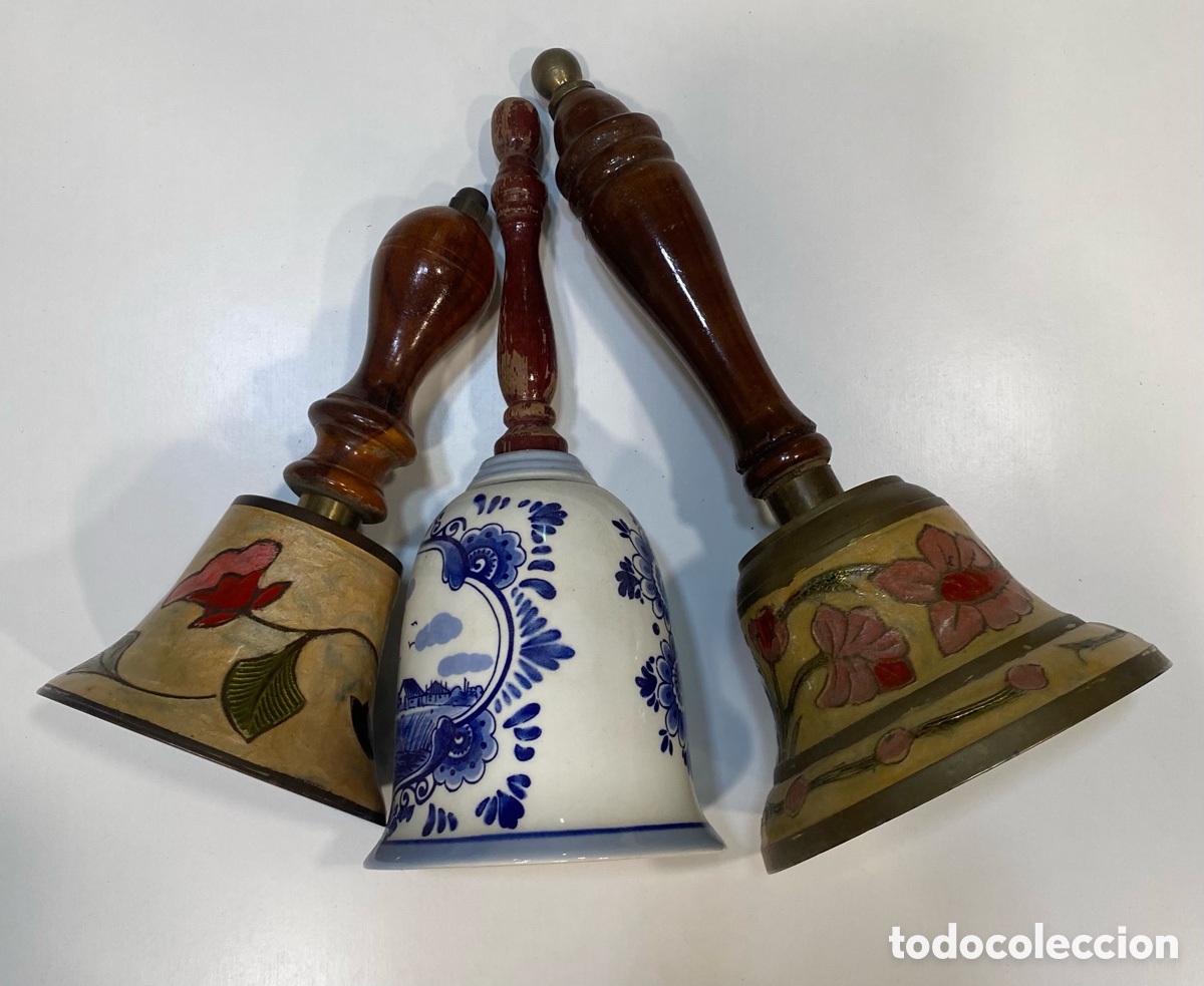 Antig&uuml;edades: Lote campanas bronce y ceramica - Foto 1