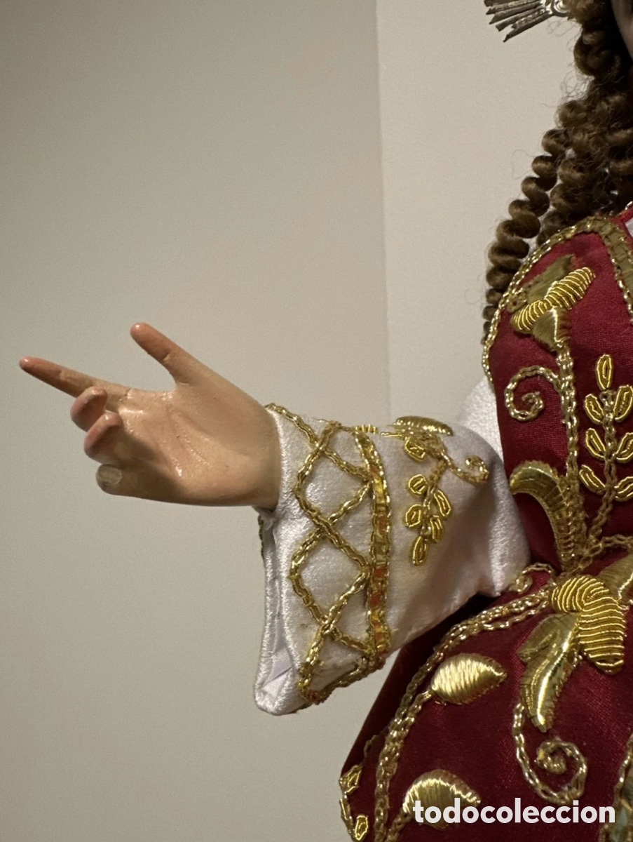 Antig&uuml;edades: Cristo talla madera bordado oro - Foto 2