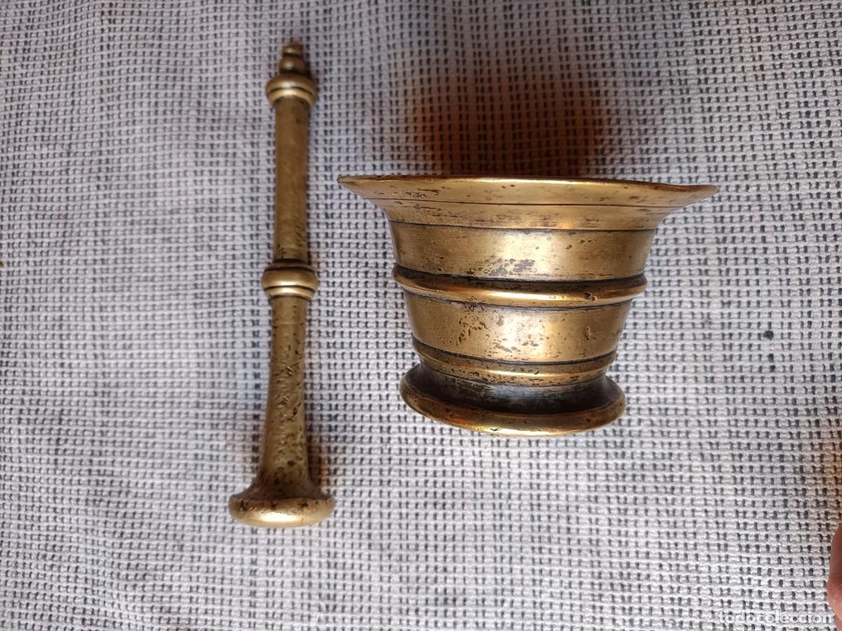 Antig&uuml;edades: Almirez de bronce antiguo