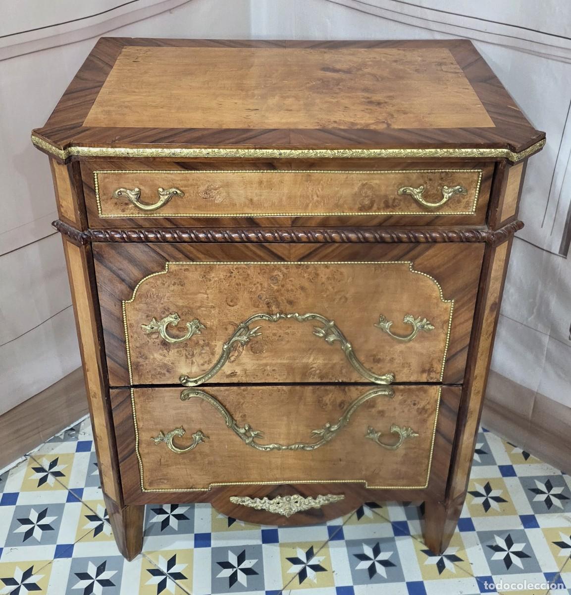 Antig&uuml;edades: C&oacute;moda francesa antigua - Foto 1