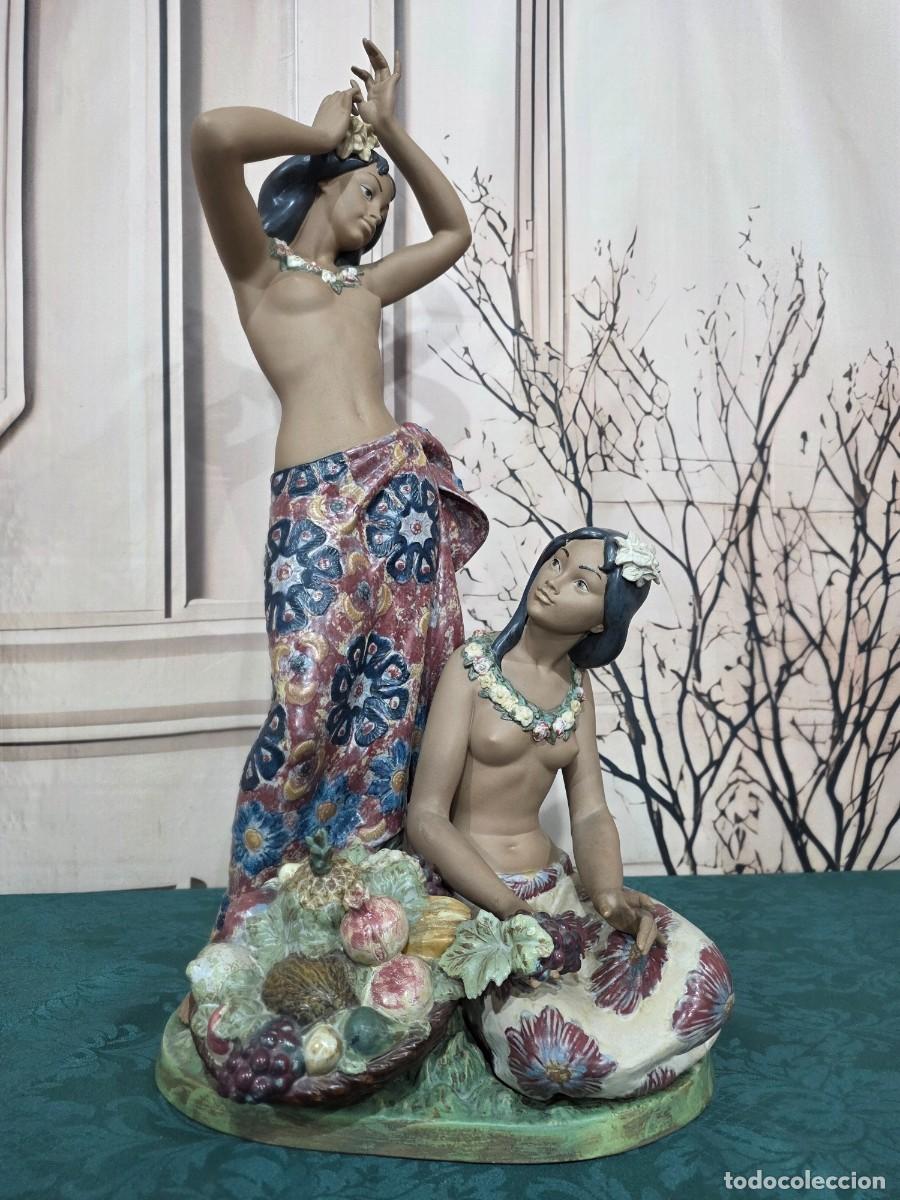 Antig&uuml;edades: Figura de porcelana representa a bailarinas tahitianas de Lladr&oacute;