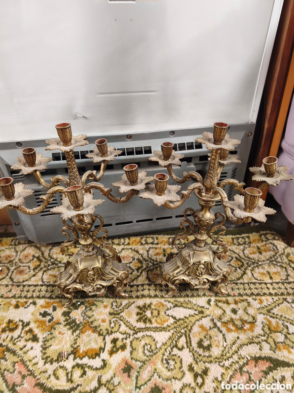 Antig&uuml;edades: Pareja de Candelabros Antiguos de Bronce Dorado - Estilo Luis XV / Barroco