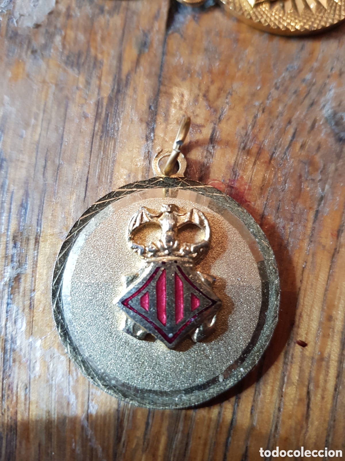 Antig&uuml;edades: ANTIGUA MEDALLA ESMALTADA DE VALENCIA