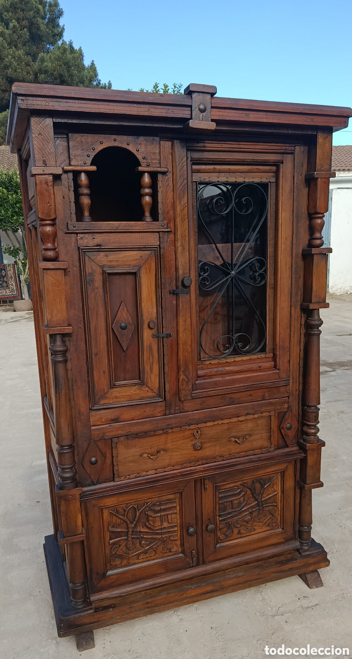 Antig&uuml;edades: Mueble para bodega de madera y forja - Foto 2