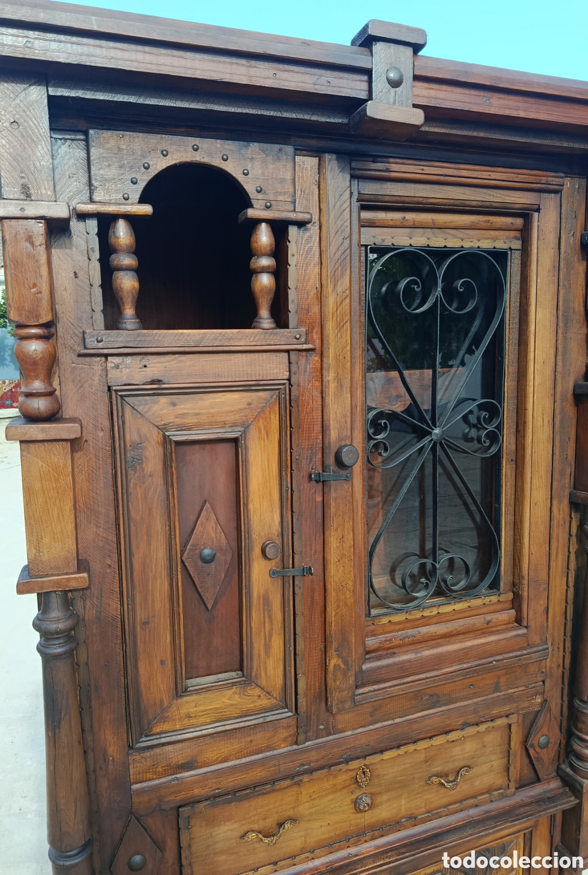 Antig&uuml;edades: Mueble para bodega de madera y forja - Foto 4