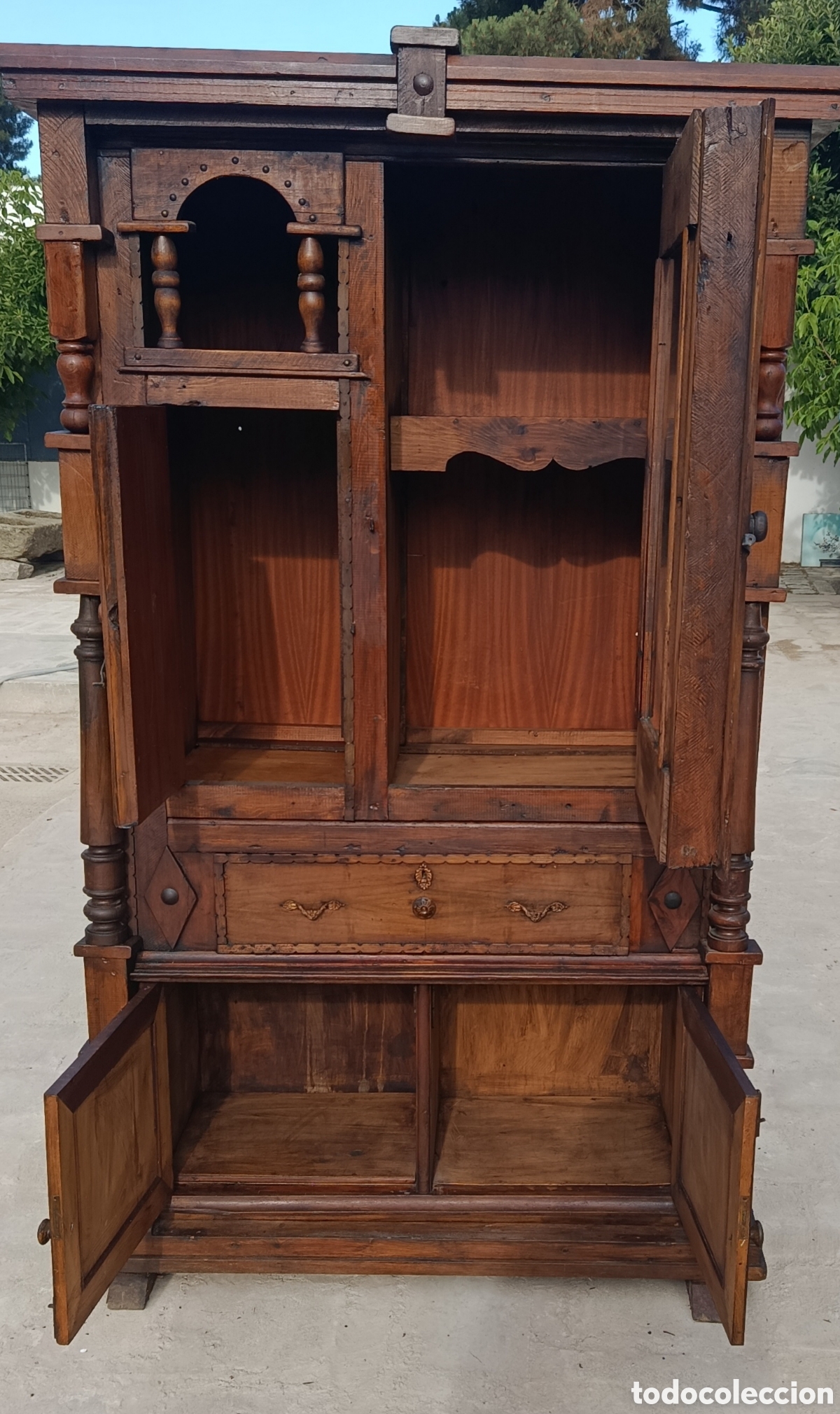 Antig&uuml;edades: Mueble para bodega de madera y forja - Foto 7