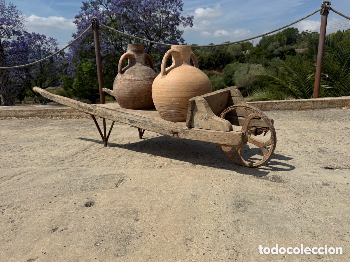 Antig&uuml;edades: Antigua carretilla cantarera de 2 cantaros,Sig. XIX!