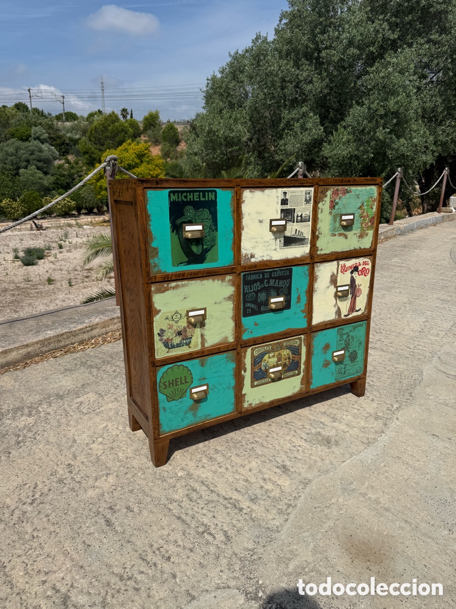 Antig&uuml;edades: Espectacular y antiguo archivador,todo restaurado!