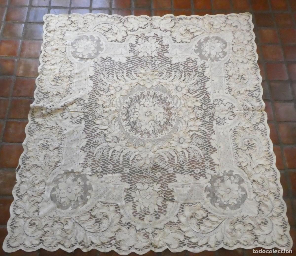 Antig&uuml;edades: ANTIGUO MANTEL DE ENCAJE ALGOD&Oacute;N ADORNADO CON CORDONCILLO PPIO.S.XX