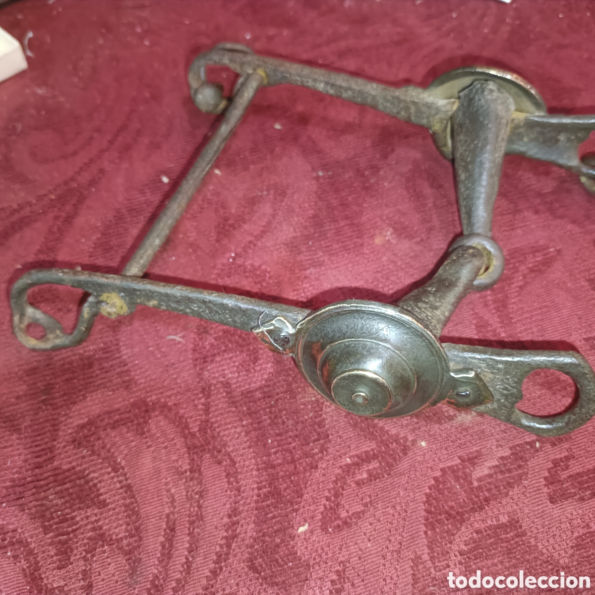 Antig&uuml;edades: Antiguo bocado o filete de caballo siglo XVIII